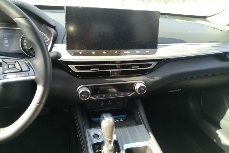 日产 天籁 2022款 2.0T XL 进享版中控内饰16