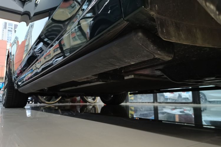 理想汽车 理想L9 2024款 Ultra局部细节9002