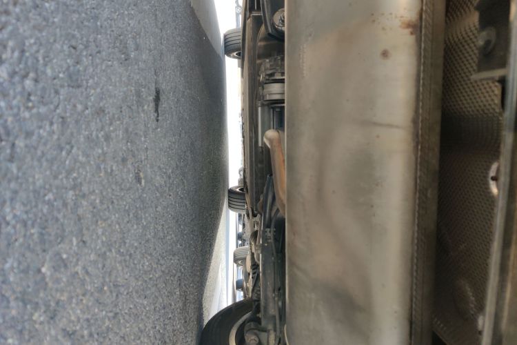 腾势D9 2022款 DM-i 970 四驱旗舰型局部细节9009