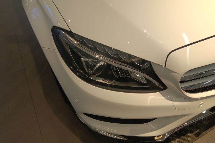 奔驰C级 2018款 C 200 L 运动版车身外观8