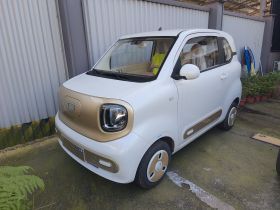 奔腾小马 2025款 222km 灵韵马