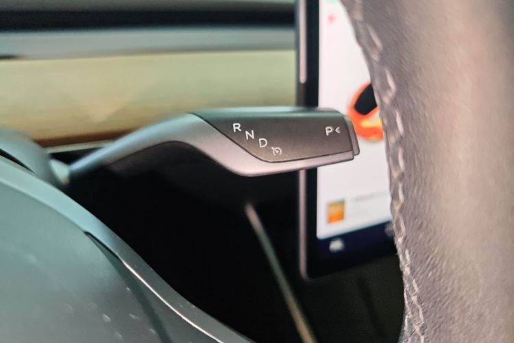 特斯拉 Model 3 2020款 改款 长续航后轮驱动版中控内饰18