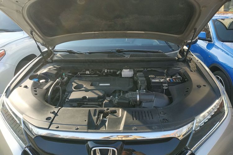 本田UR-V 2017款 370TURBO 四驱尊耀版 国V机舱底盘24