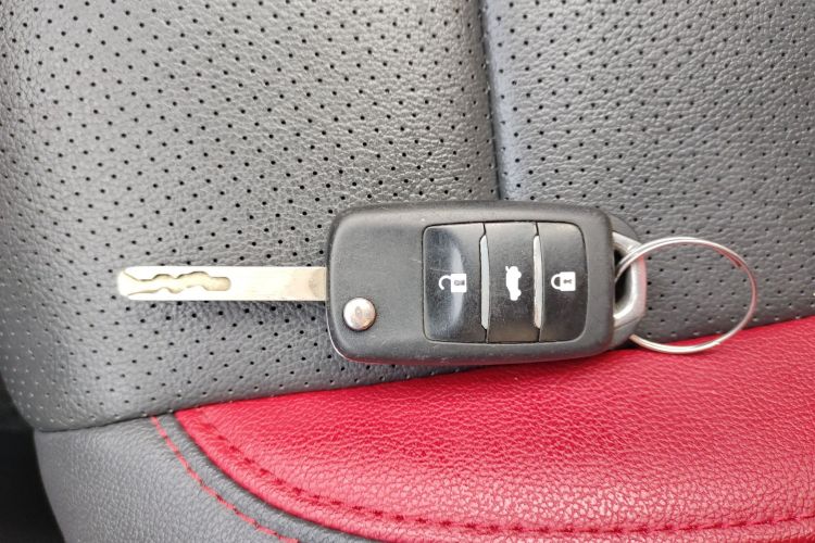 长安CS15 2017款 1.5L 自动豪华天窗版中控内饰7001