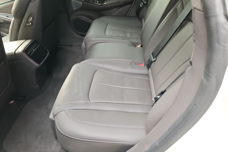 腾势Z9 2024款 1100km 四驱Max版中控内饰21