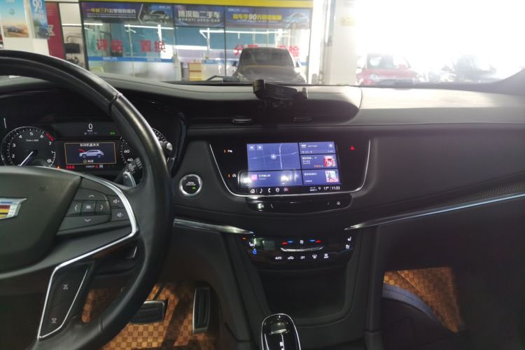 凯迪拉克XT5 2022款 2.0T 四驱尊贵型中控内饰16