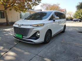 奔腾M9 2023款 2.0T 尊享型