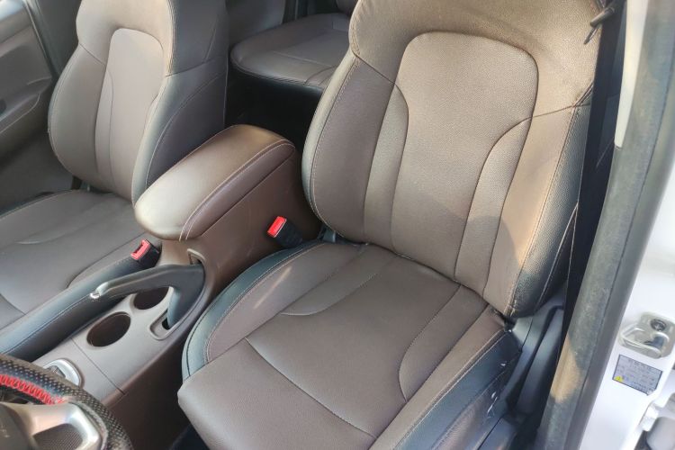 东风风行 景逸X3 2017款 1.6L CVT豪华型局部细节19