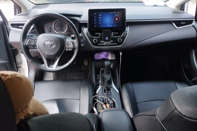 丰田 卡罗拉 2021款 1.2T S-CVT 精英版中控内饰16