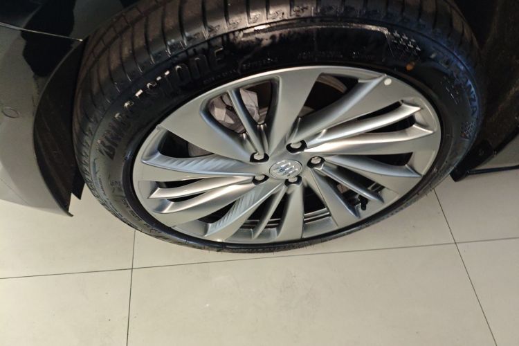 别克 君越 2026款 白金艾维亚版车身外观6007