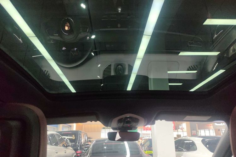 保时捷 2023款 Macan 2.0T中控内饰22