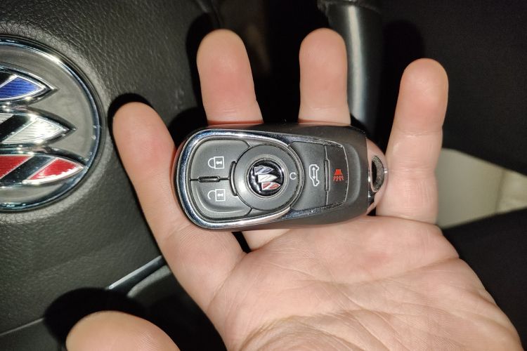 别克GL8 2023款 改款 陆上公务舱 豪华型中控内饰11