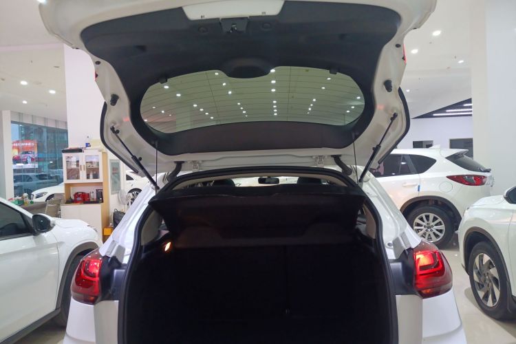 雪铁龙C3-XR 2015款 1.6THP 自动旗舰型机舱底盘23