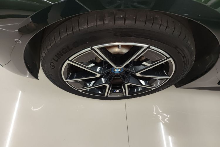 宝马i4 2023款 eDrive40车身外观6007