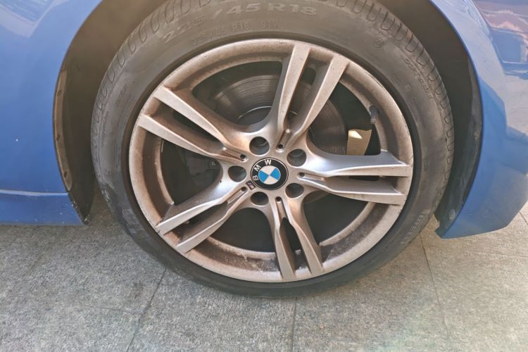 宝马3系 2017款 320Li M运动型车身外观6007