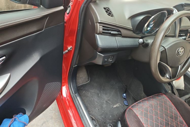 丰田 YARiS L 致炫 2015款 1.5E 自动魅动版中控内饰7003