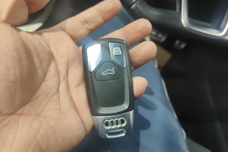 奥迪TT 2015款 TT Coupe 45 TFSI中控内饰7001