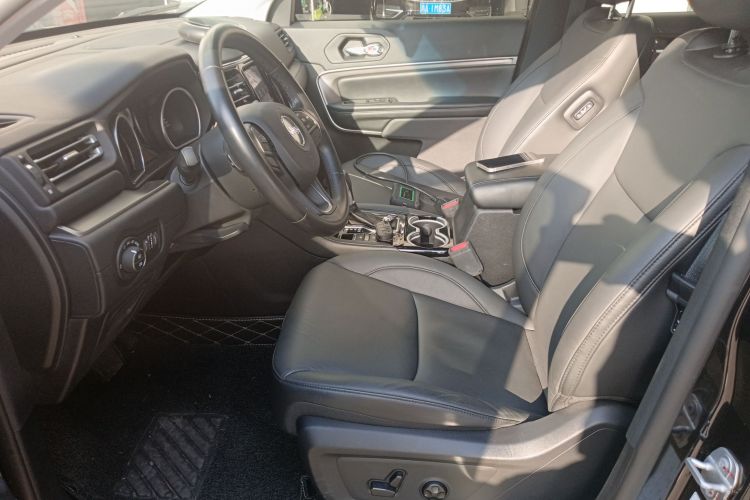 Jeep 指挥官 2018款 2.0T 两驱进享版 国V局部细节19