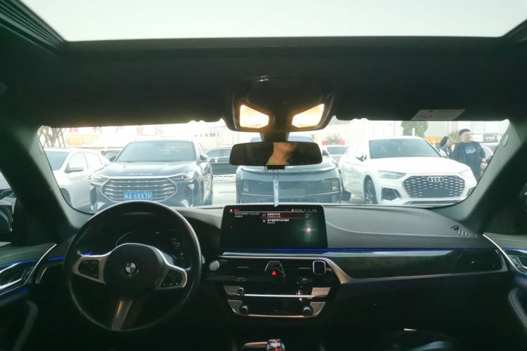 宝马5系 2022款 改款 525Li M运动套装局部细节22