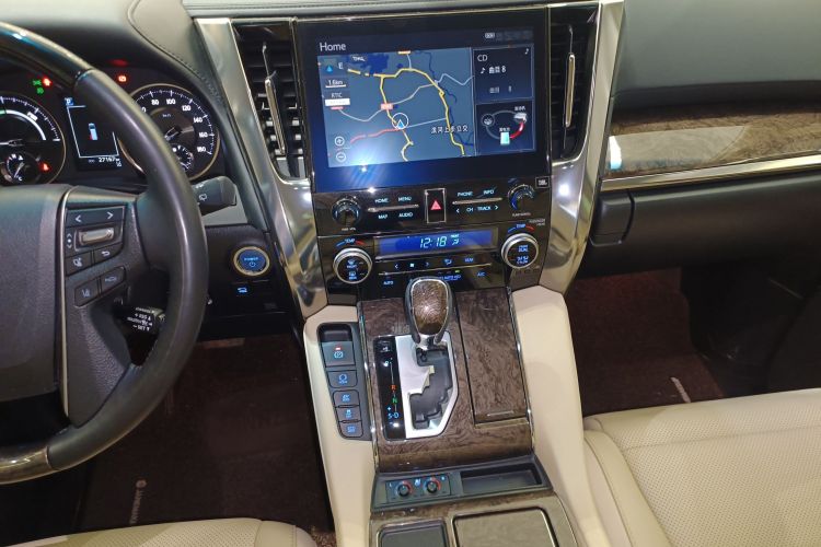 丰田 埃尔法 2021款 双擎 2.5L 尊贵版中控内饰16