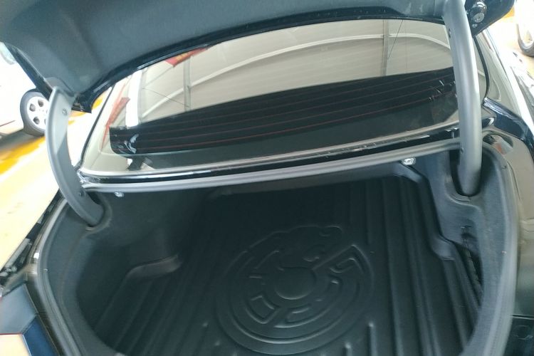 红旗H5 2023款 2.0T 自动智联旗畅版局部细节23