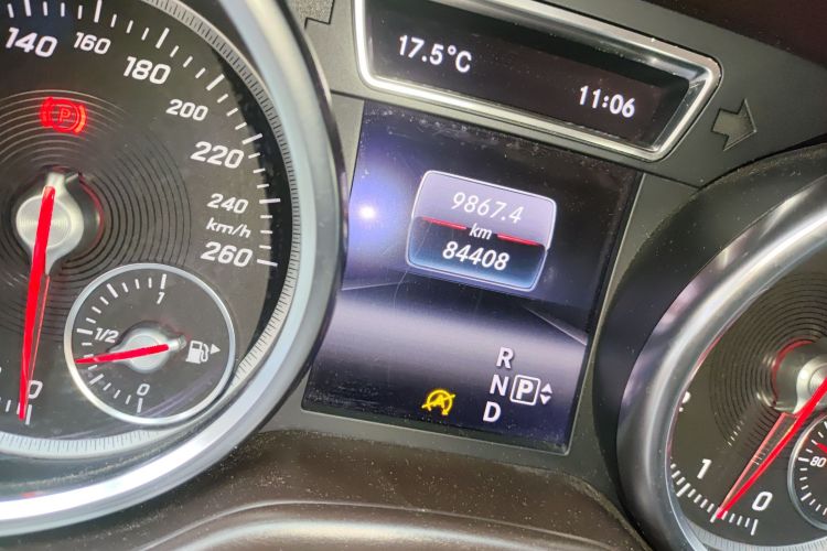 奔驰GLE 2015款 GLE 320 4MATIC中控内饰15