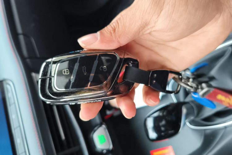 名爵 MG5 2025款 180DVVT 全球豪华版中控内饰11