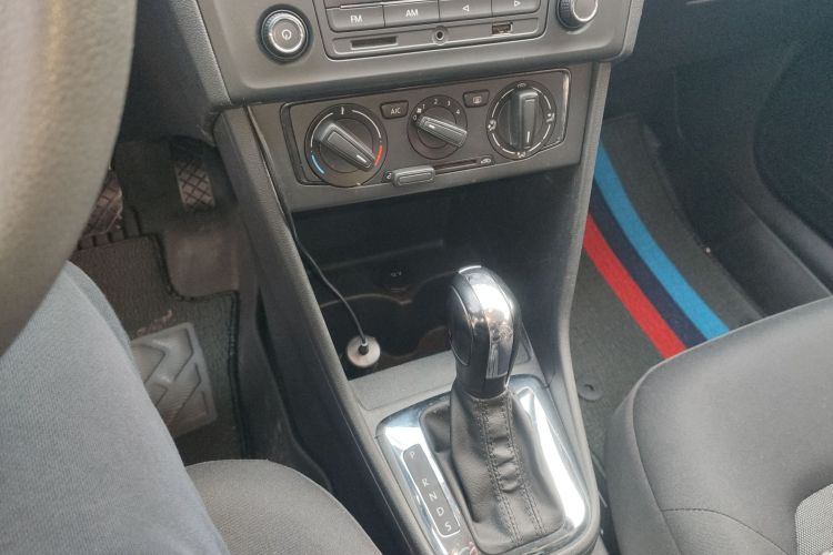 大众 捷达 2015款 质惠版 1.6L 自动时尚型局部细节18