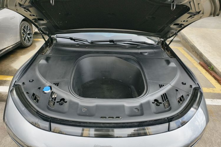 小鹏P7 2022款 625E机舱底盘24