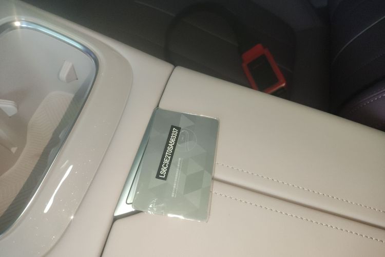 深蓝汽车 深蓝S07 2026款 300Ultra 华为乾崑ADS SE版中控内饰11