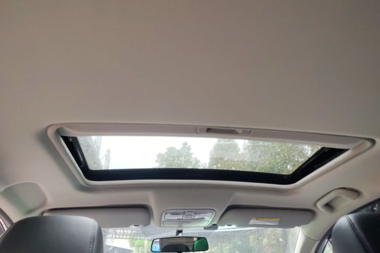 蓝电E5 2023款 1.5L DE-i 100KM畅享型 7座中控内饰22