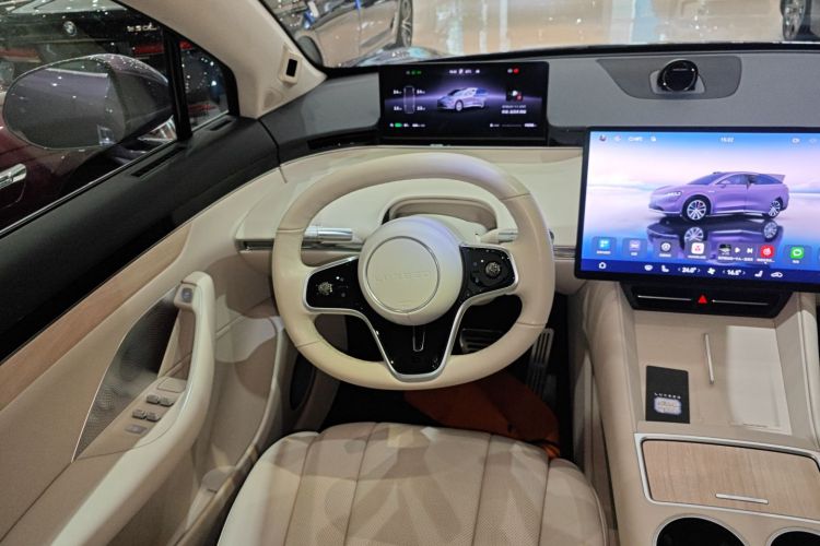 鸿蒙智行 智界R7 2024款 纯电 736km UItra中控内饰13