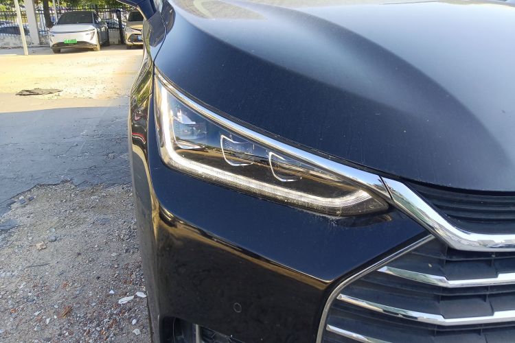 比亚迪 唐 2018款 2.0T 自动智联尊荣型 7座 国V车身外观8