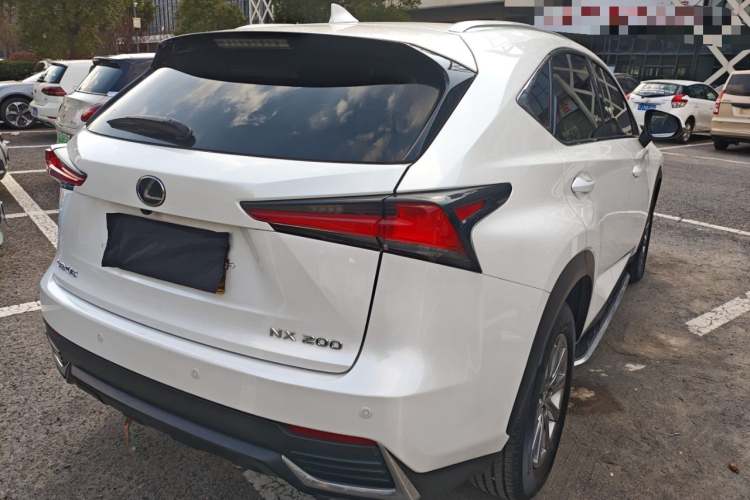 雷克萨斯NX 2020款 200 全驱 锋尚版 国VI车身外观7