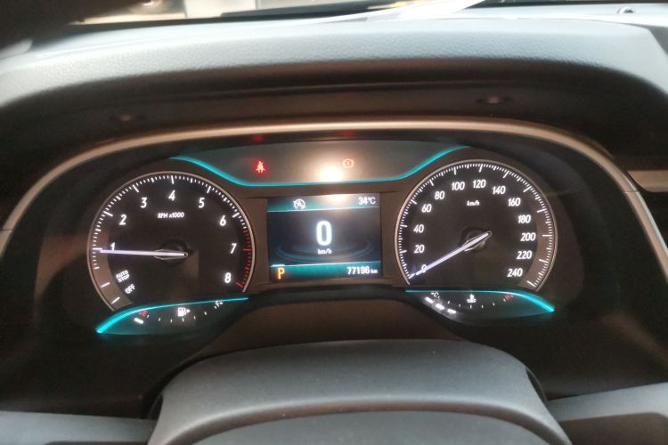 别克 英朗 2015款 18T 双离合豪华型中控内饰14