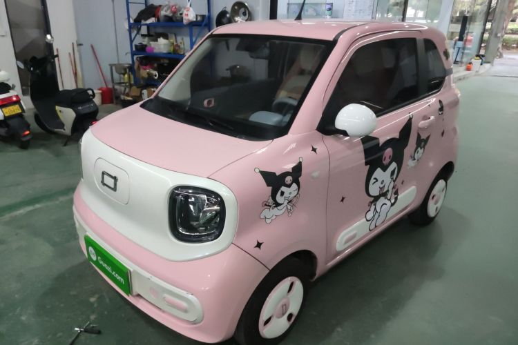 奔腾小马 2025款 222km 闪电马车身外观1