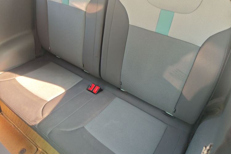 长安启源 长安Lumin 2022款 210km 香甜款中控内饰21