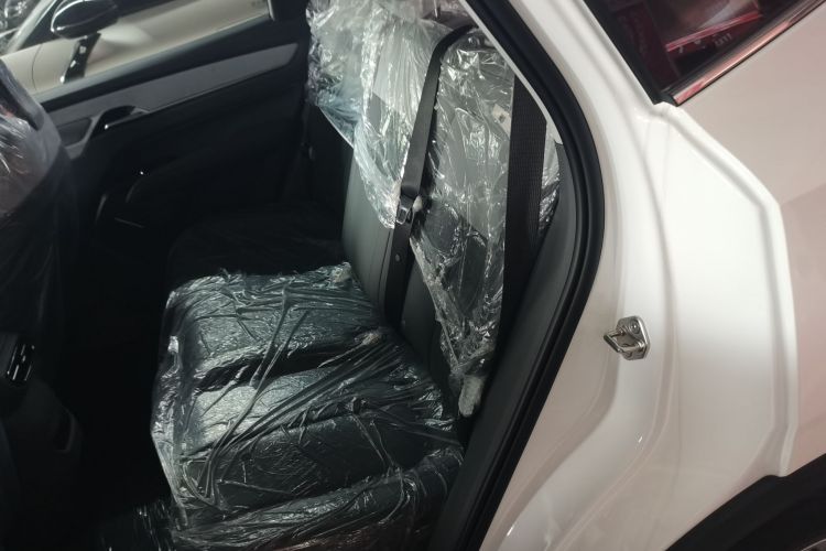 奔腾 悦意03 2025款 565km 乐享版中控内饰21