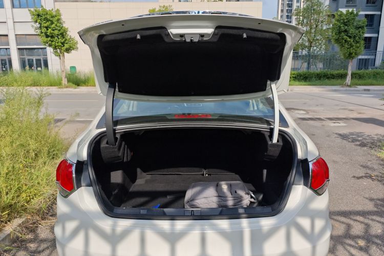 雪铁龙C4L 2014款 1.6THP 智驱版 自动劲智型中控内饰23