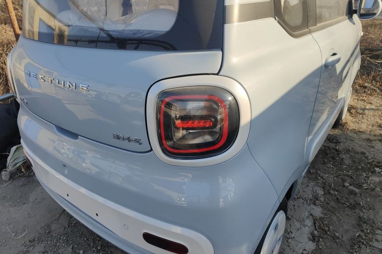 奔腾小马 2026款 222km 萌趣马 Plus车身外观9