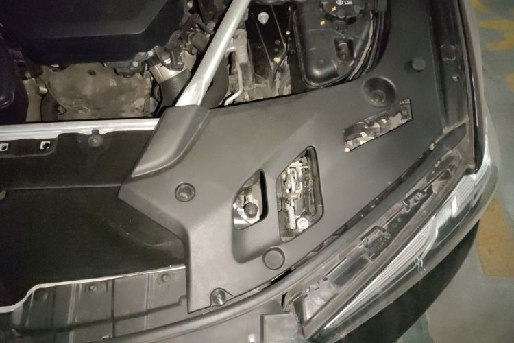 宝马5系 2022款 改款 525Li 豪华套装局部细节9007