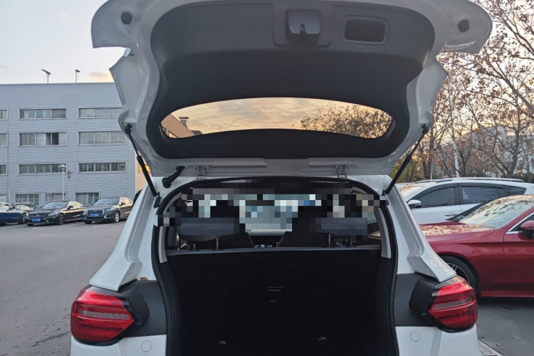 零跑汽车 零跑T03 2021款 400微糖版中控内饰23