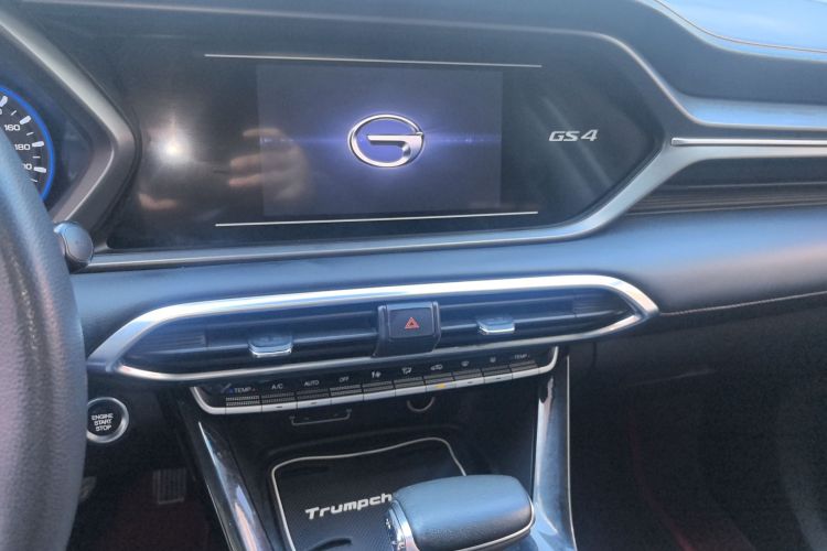 广汽传祺 传祺GS4 2021款 270T DCT优享版中控内饰16