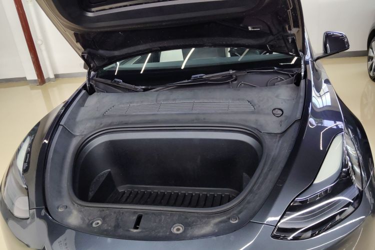 特斯拉 Model Y 2024款 后轮驱动版局部细节24