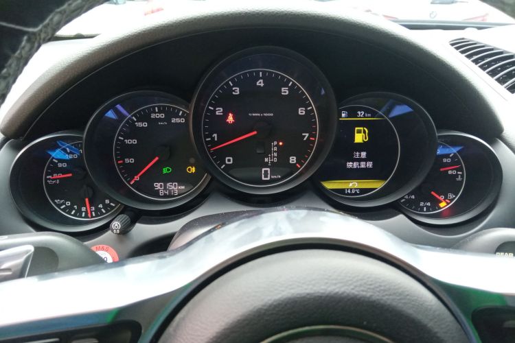 保时捷 2016款 Cayenne Platinum Edition 3.0T局部细节14