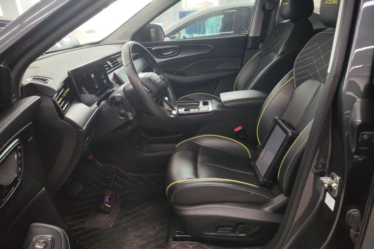 荣威RX5 2023款 PLUS 330TGI 自动领潮智臻版中控内饰19