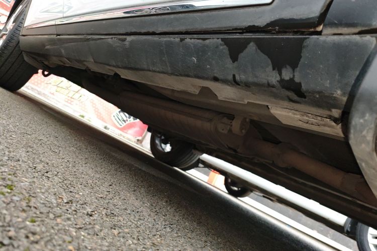 比亚迪 唐 2018款 2.0T 自动智联尊贵型 7座 国V局部细节9001