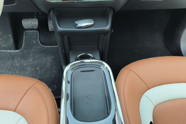 江淮钇为 钇为3 2023款 505km Air局部细节18