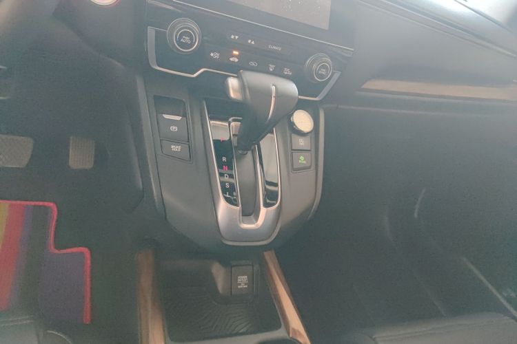 本田CR-V 2019款 240TURBO CVT两驱风尚版 国V中控内饰18