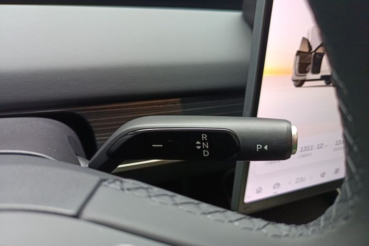 乐道L60 2024款 60kWh 后驱版中控内饰18